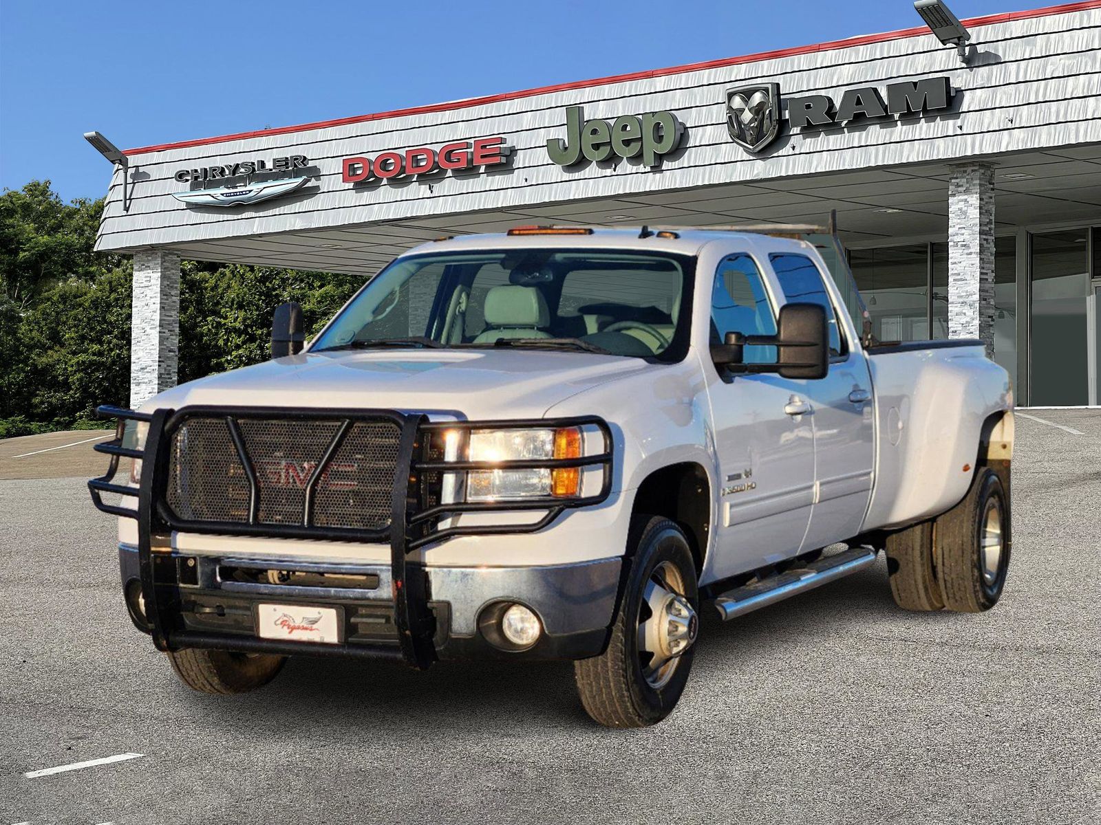 2009 GMC Sierra 3500HD SLT 2