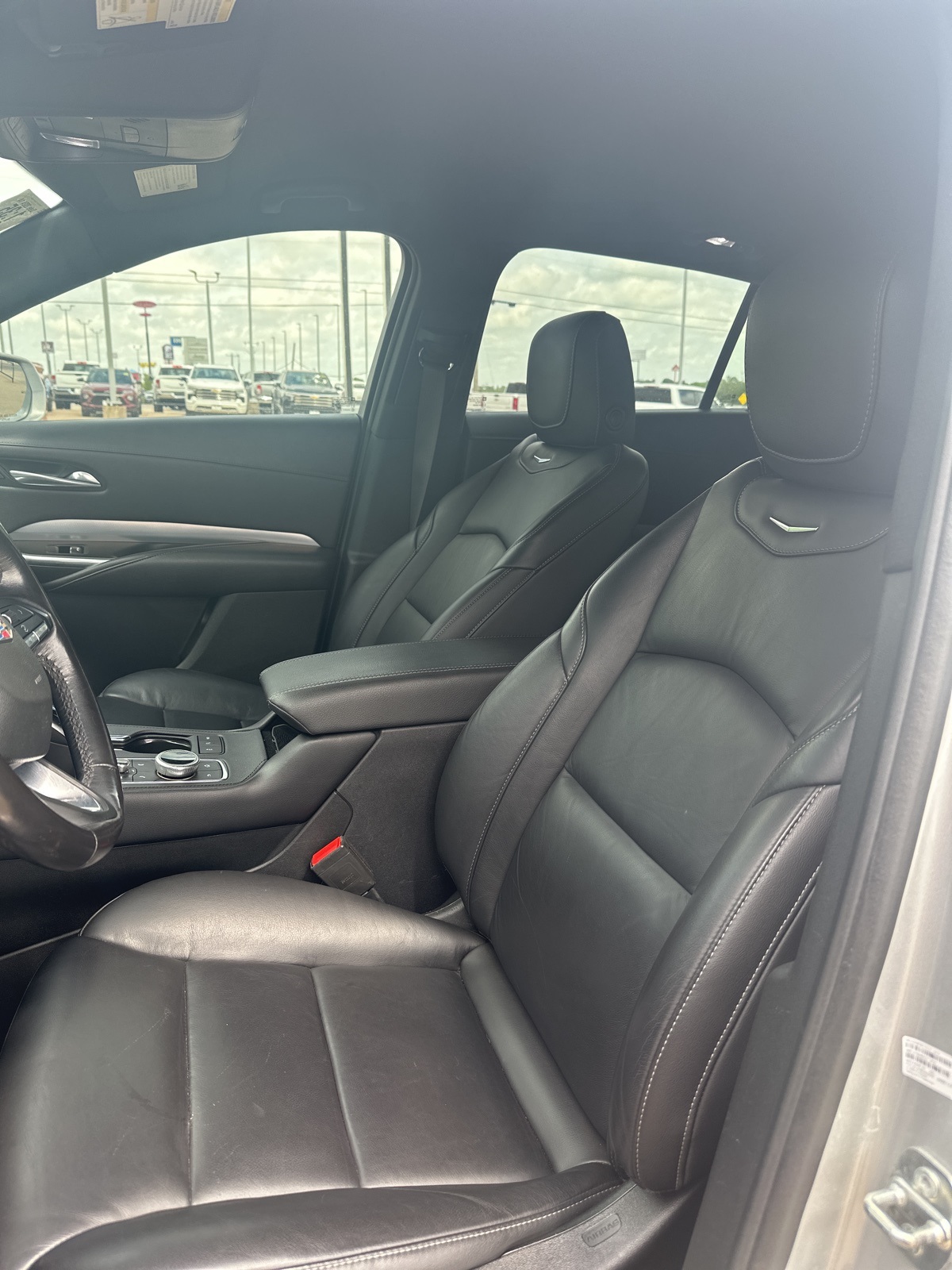 2021 Cadillac XT4 Premium Luxury 8