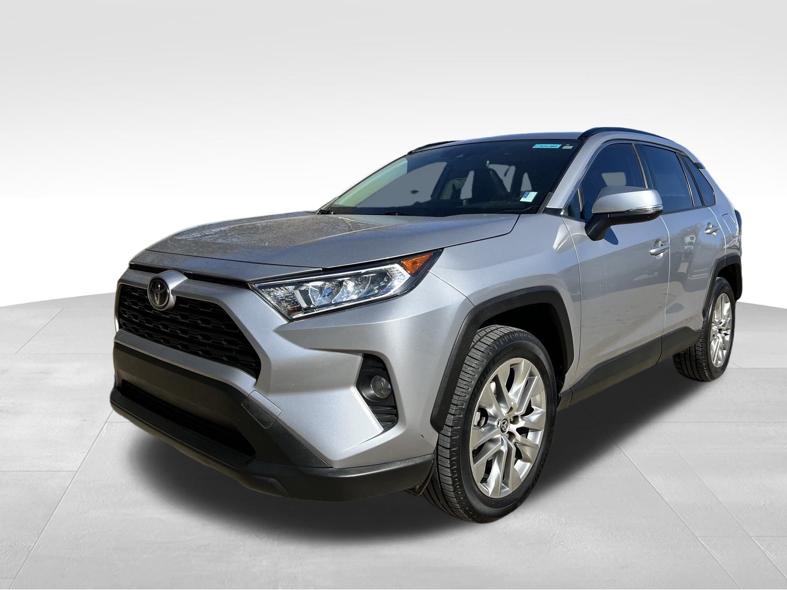 2020 Toyota RAV4 XLE Premium 1