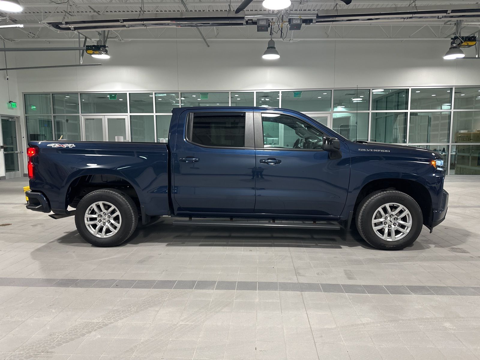 2020 Chevrolet Silverado 1500 RST 3