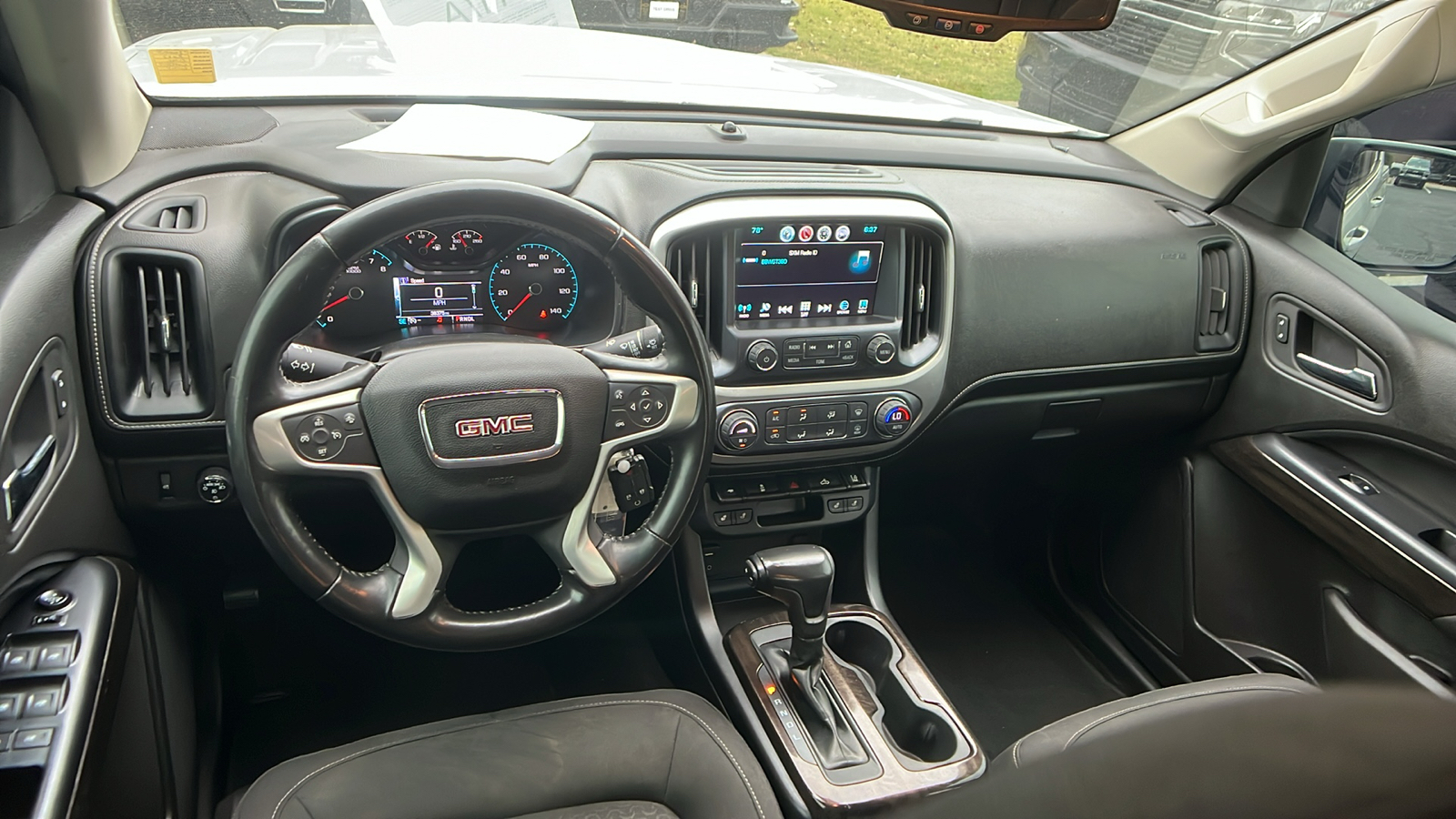 2017 GMC Canyon 2WD SLE 24