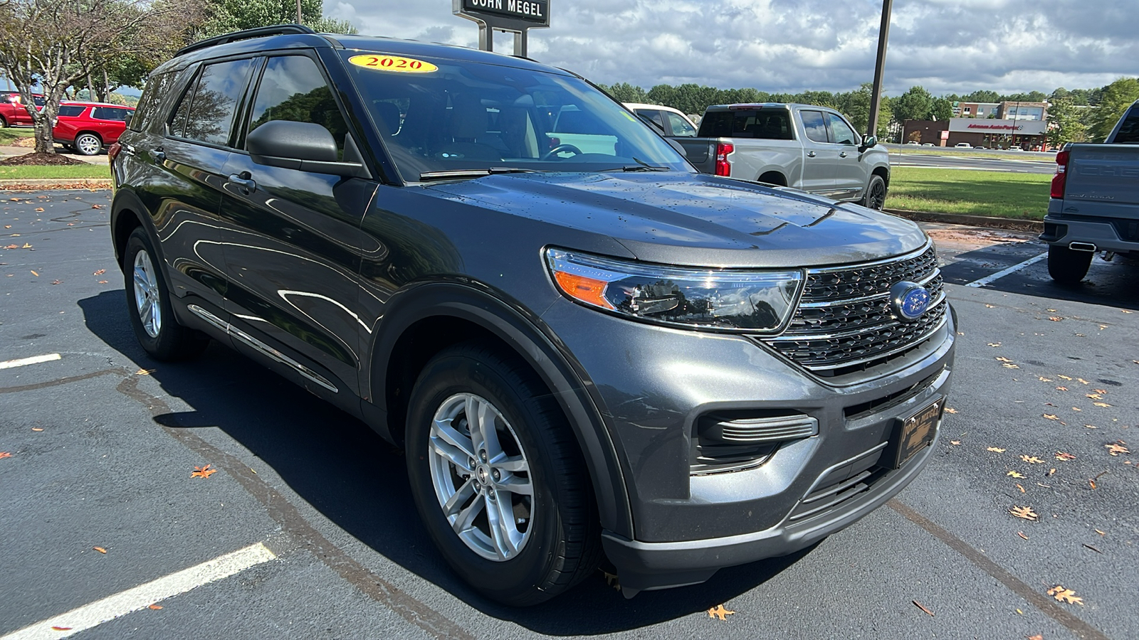 2020 Ford Explorer XLT 4