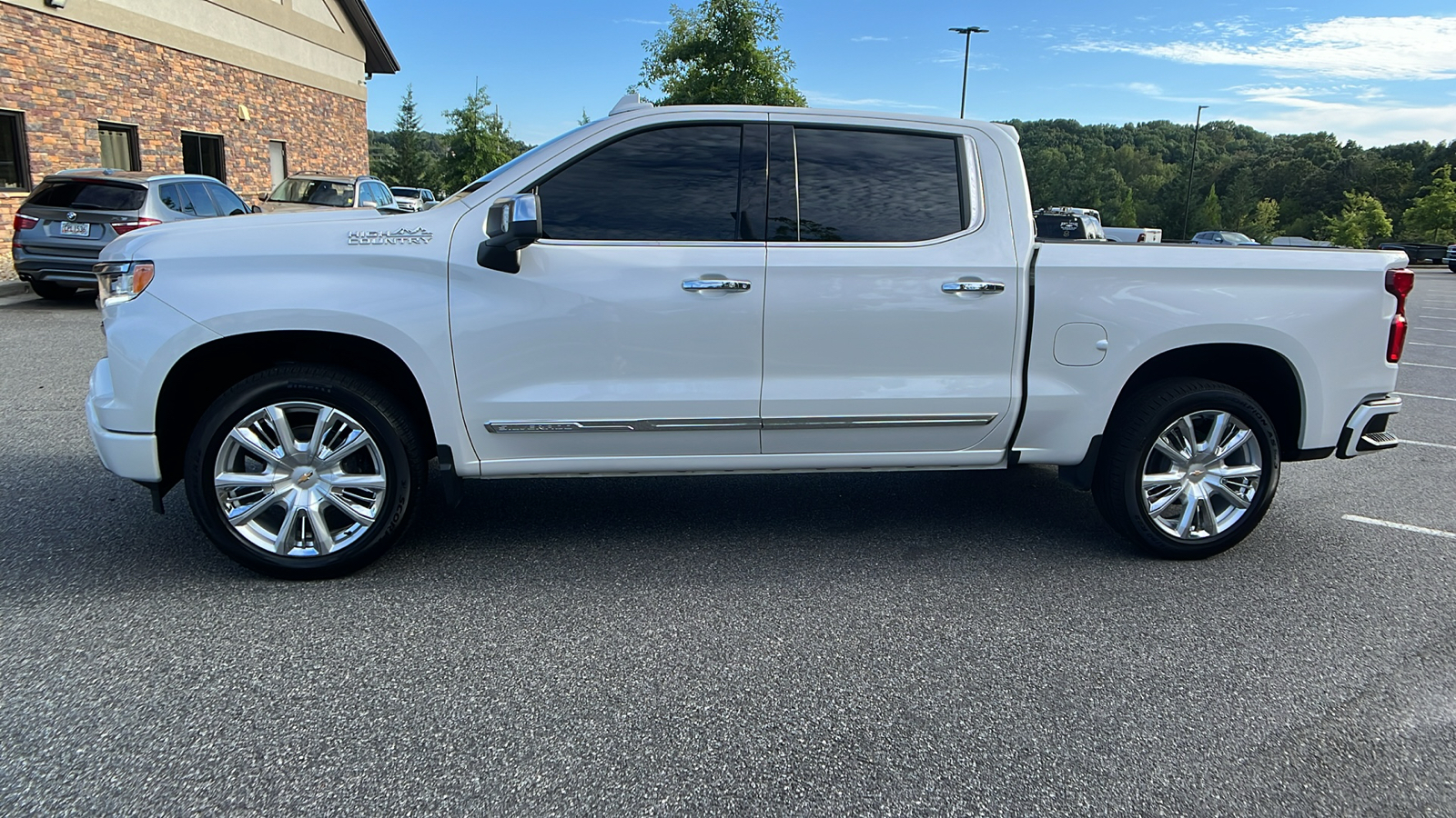 2023 Chevrolet Silverado 1500 High Country 9