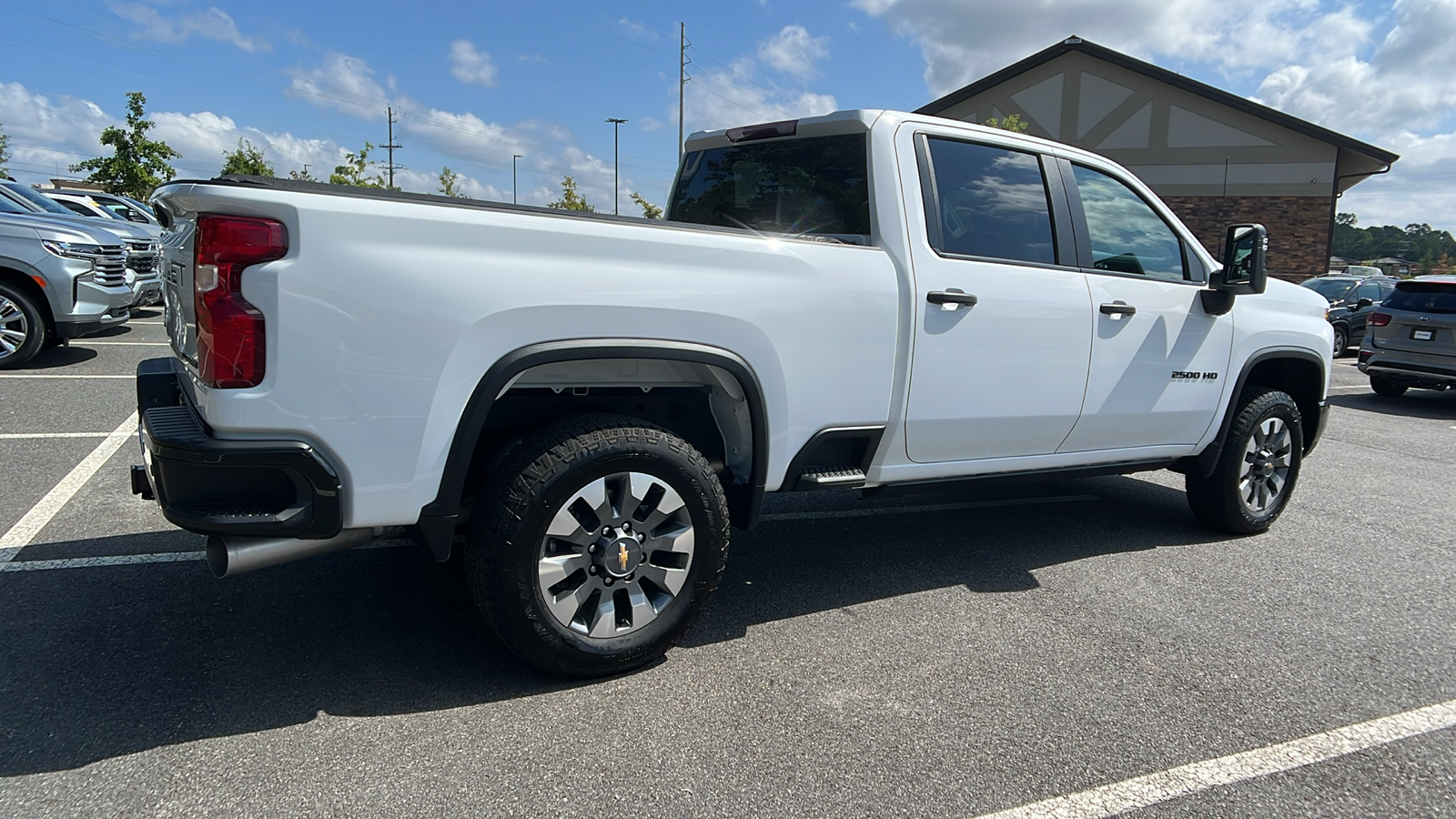 2024 Chevrolet Silverado 2500HD Custom 6