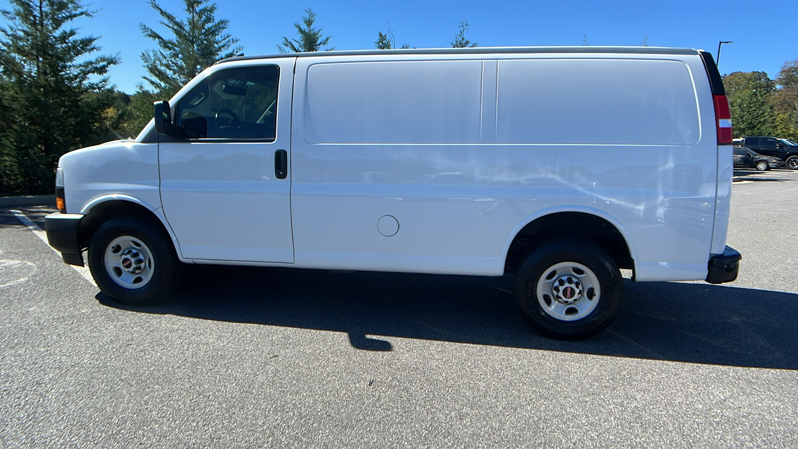 2022 Chevrolet Express Cargo Van Work Van 9