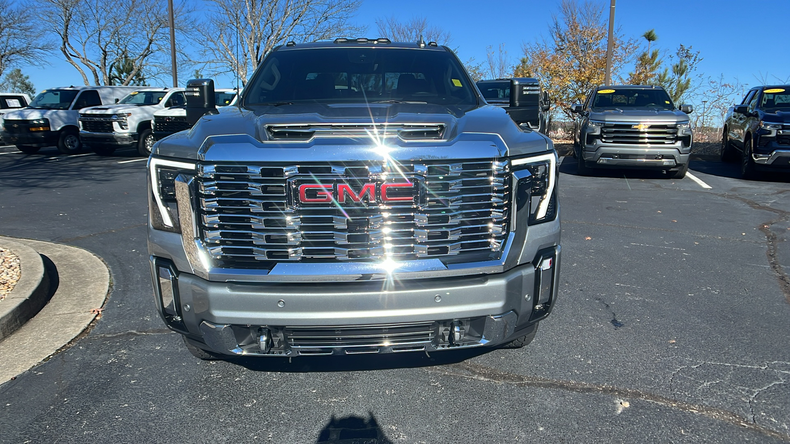 2024 GMC Sierra 2500HD Denali 3