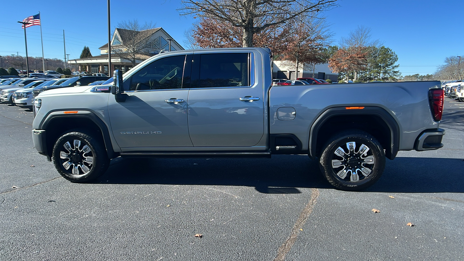 2024 GMC Sierra 2500HD Denali 9