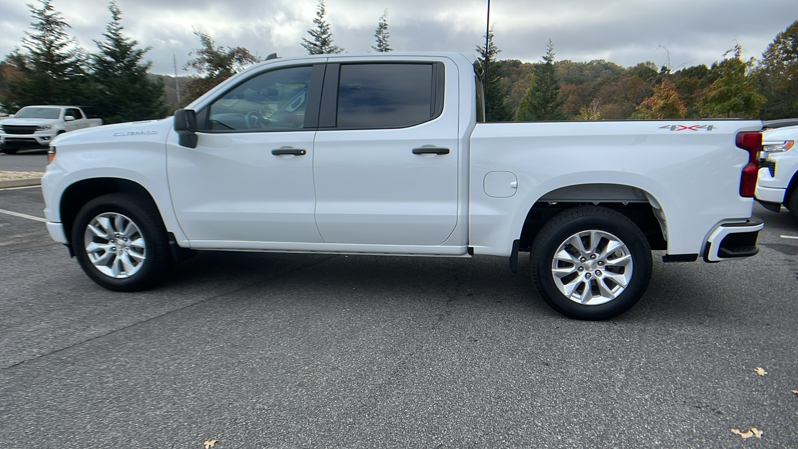 2024 Chevrolet Silverado 1500 Custom 9