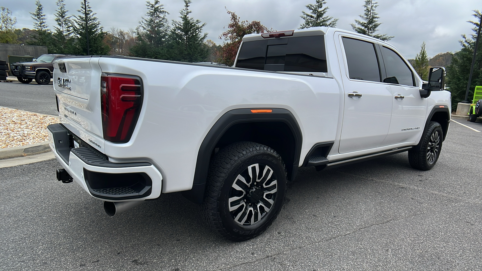 2024 GMC Sierra 2500HD Denali Ultimate 6