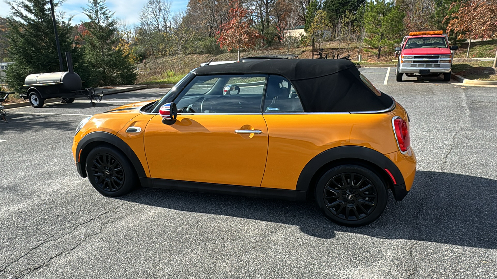 2018 MINI Convertible Cooper 9