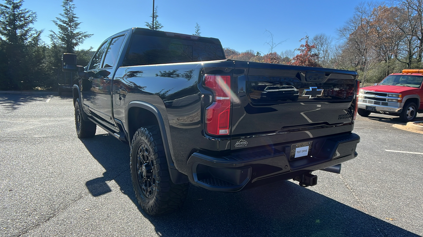 2024 Chevrolet Silverado 2500HD High Country 8