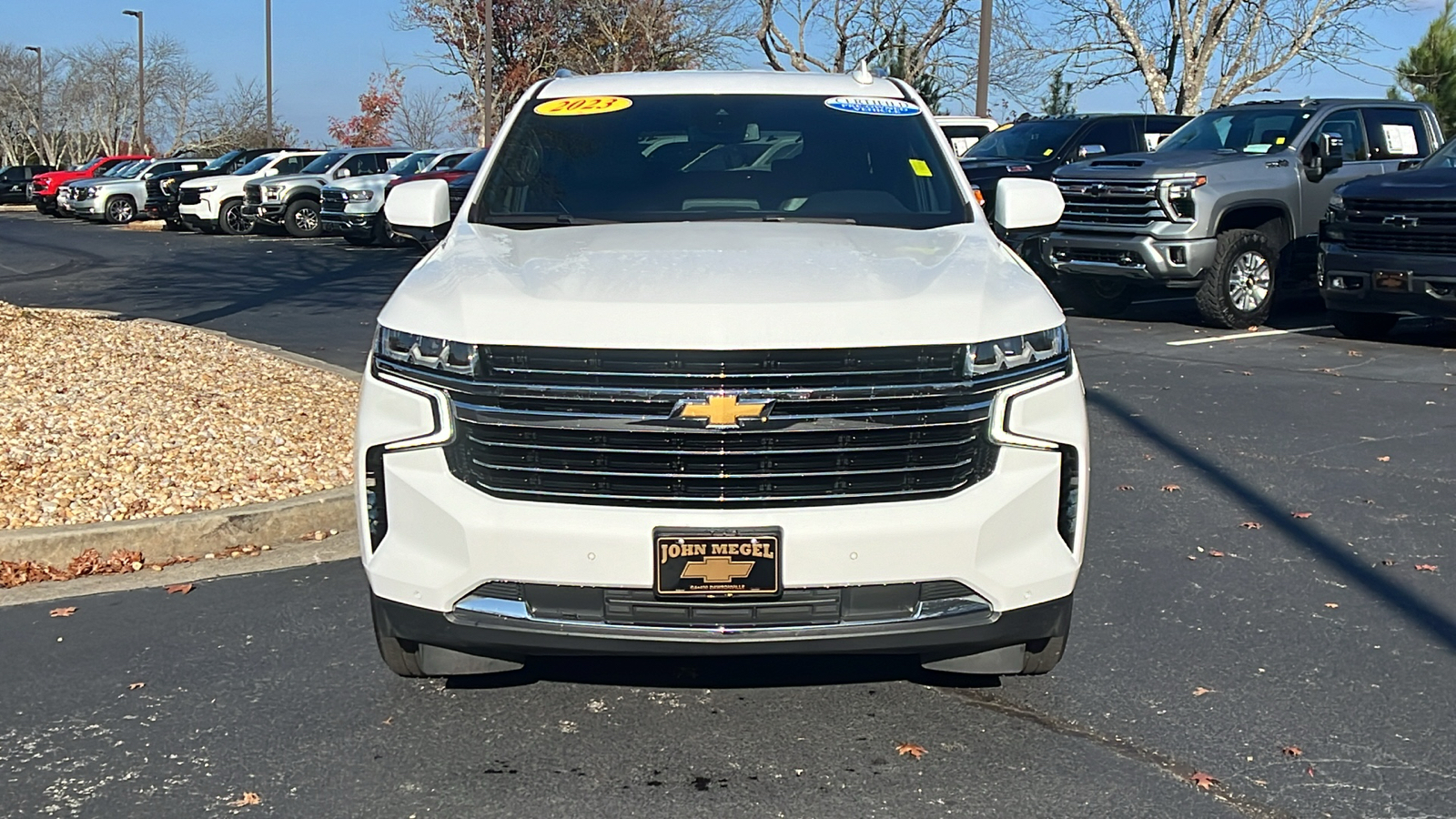 2023 Chevrolet Suburban LT 3