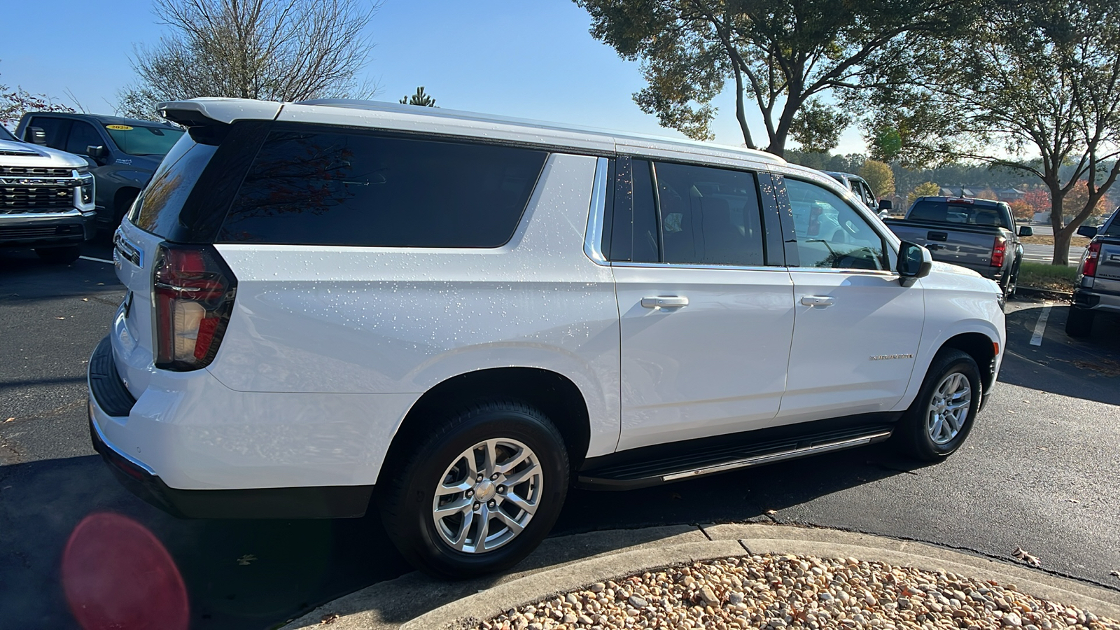 2023 Chevrolet Suburban LT 6