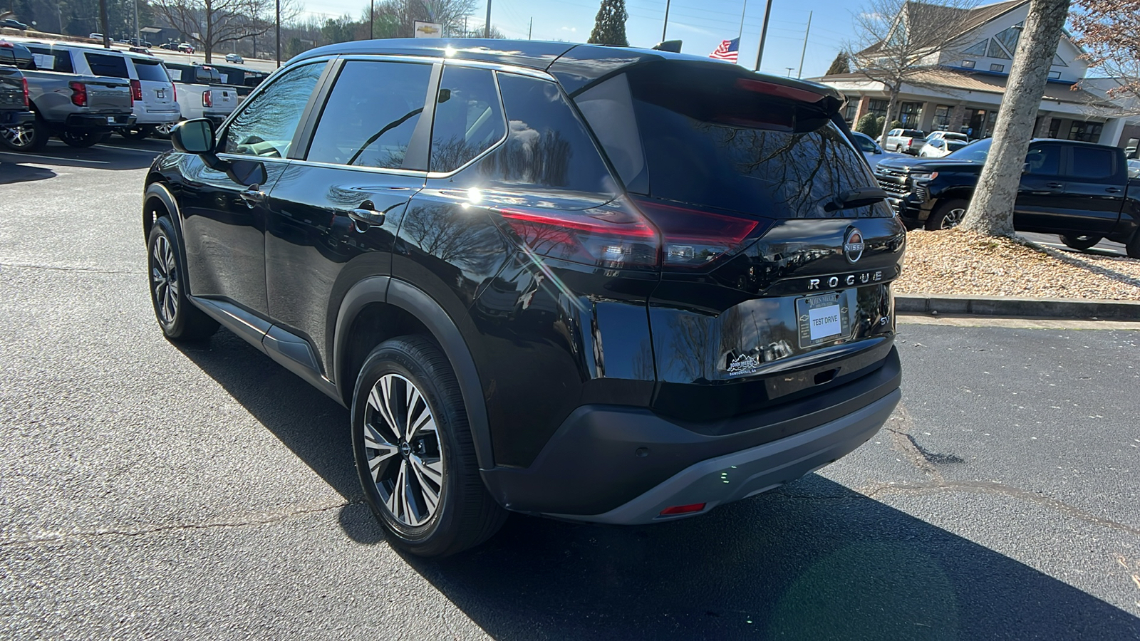 2023 Nissan Rogue SV 8