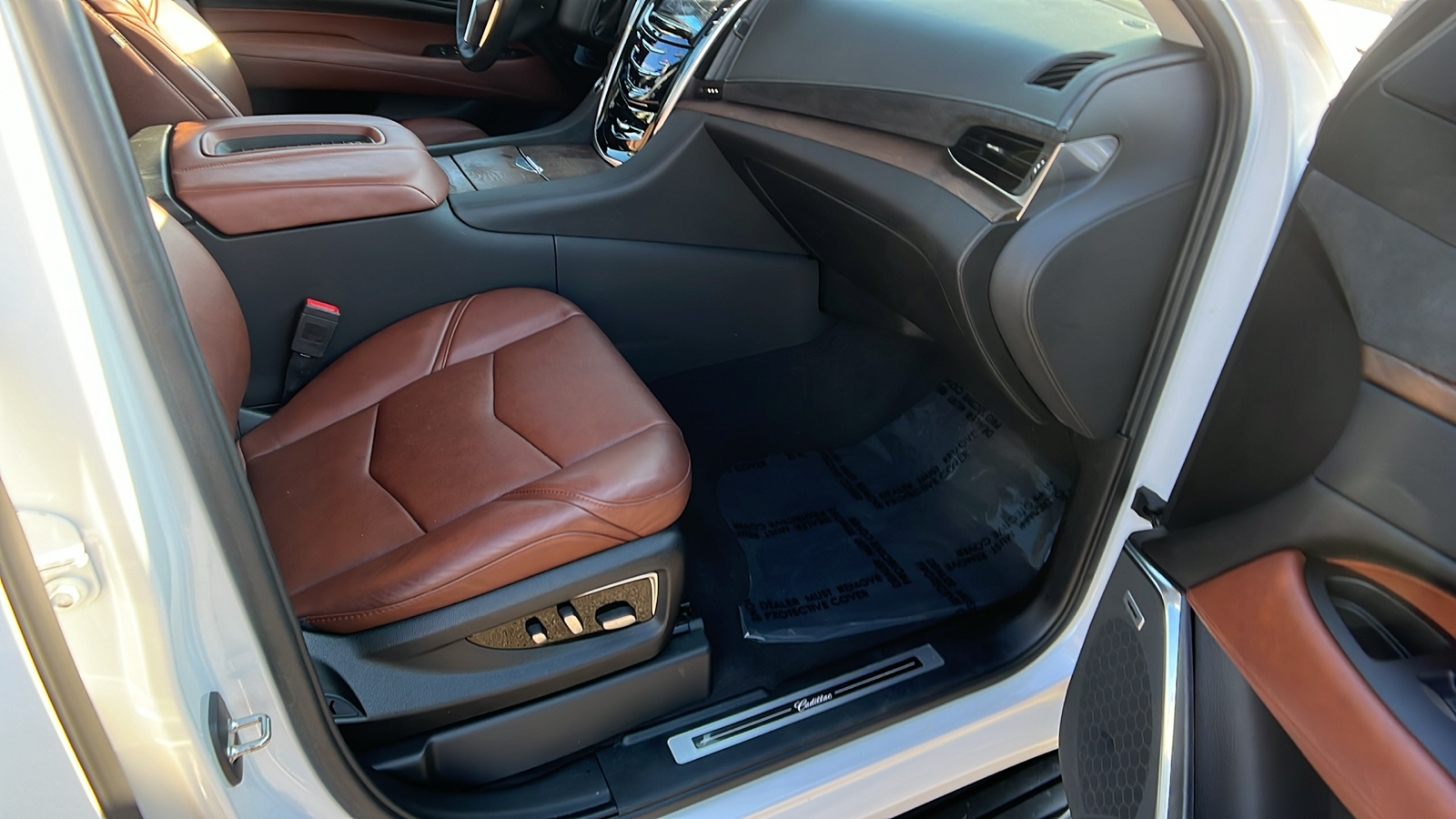 2019 Cadillac Escalade Premium Luxury 15
