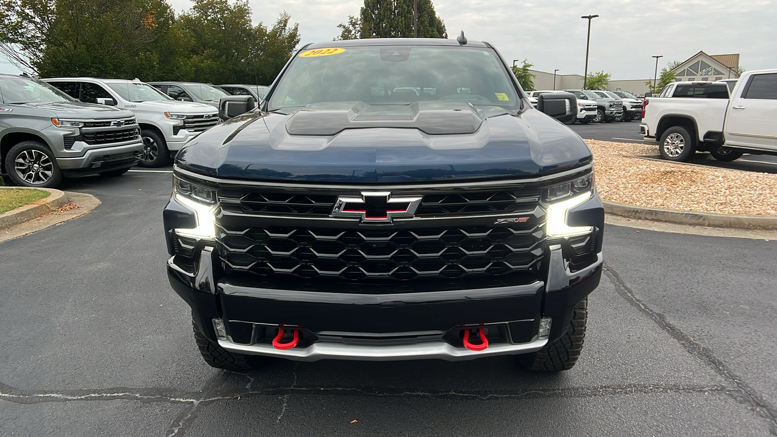 2022 Chevrolet Silverado 1500 ZR2 3