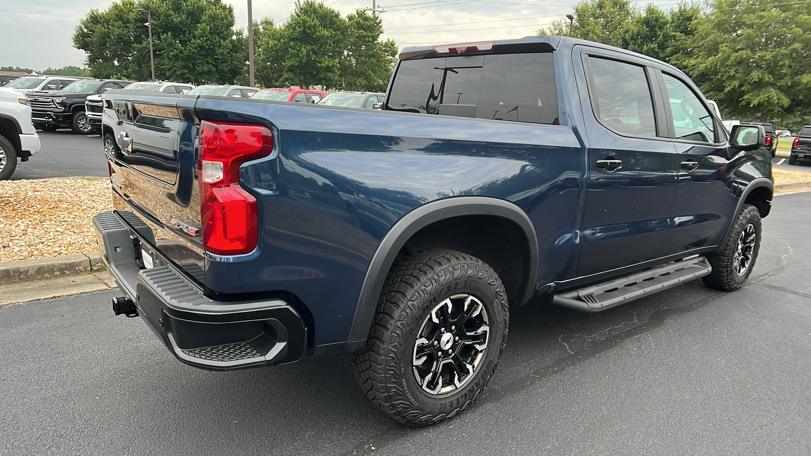 2022 Chevrolet Silverado 1500 ZR2 6