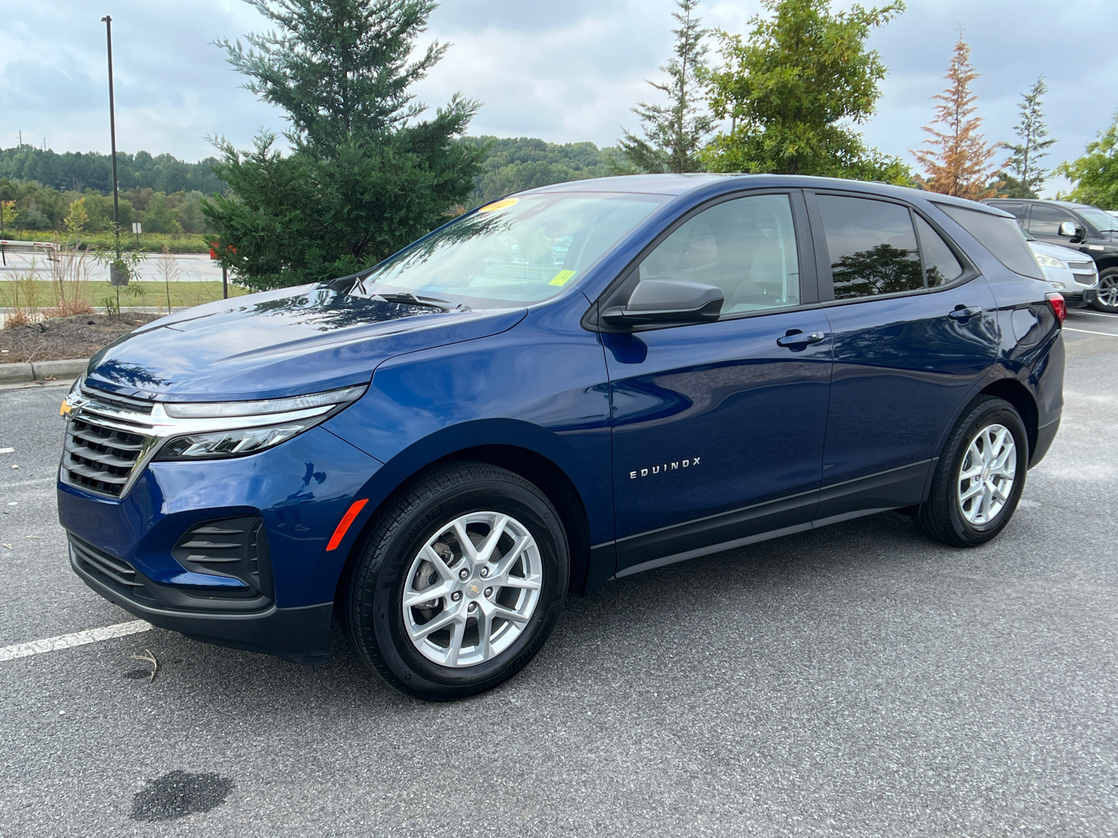 2022 Chevrolet Equinox LS 1