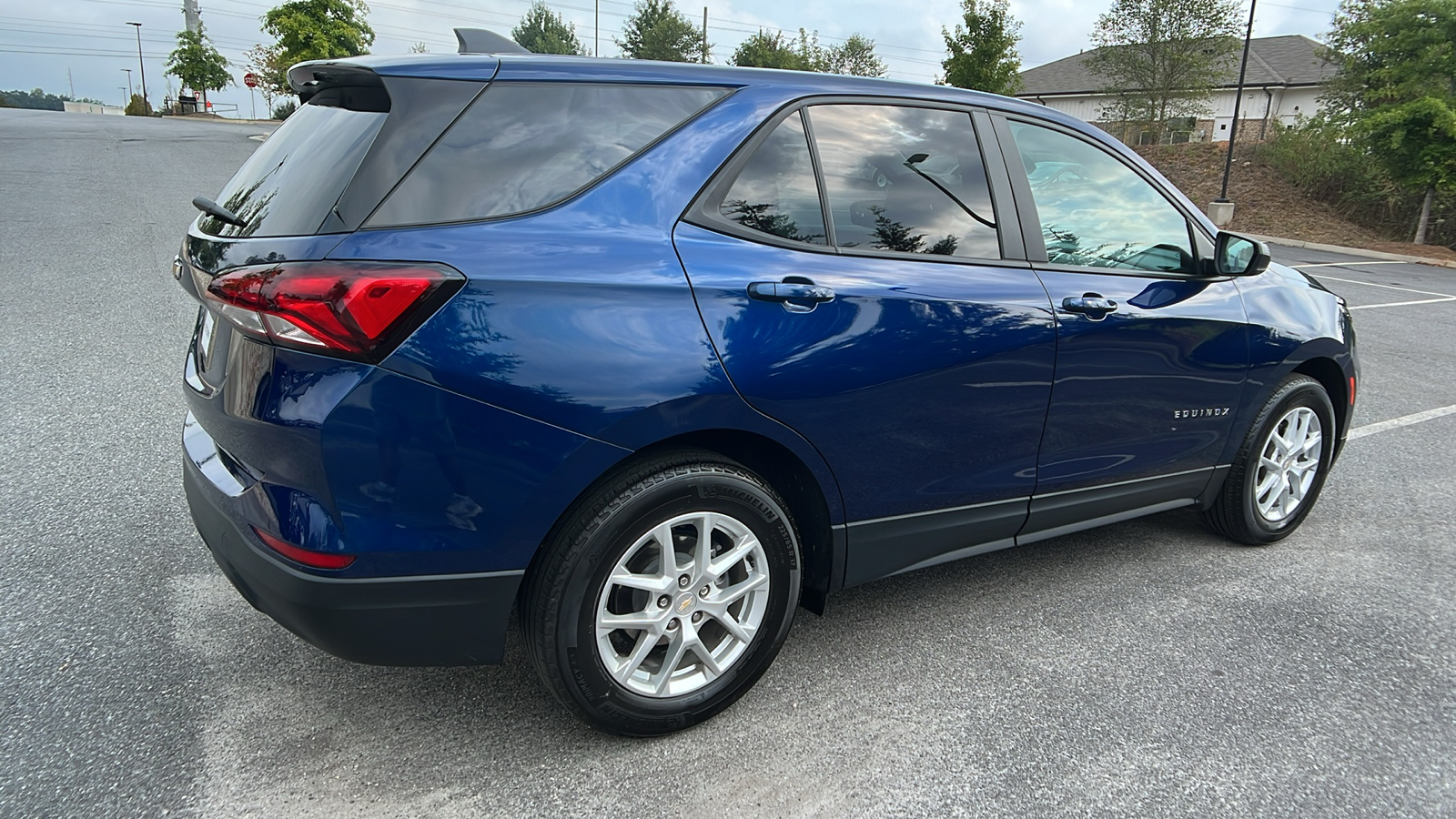 2022 Chevrolet Equinox LS 6