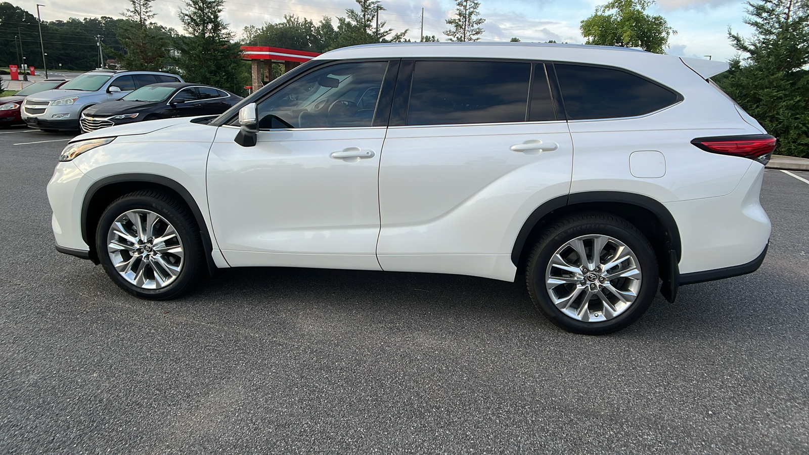 2020 Toyota Highlander Limited 9