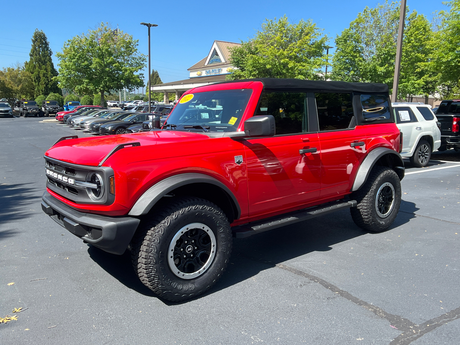 2022 Ford Bronco Big Bend 1