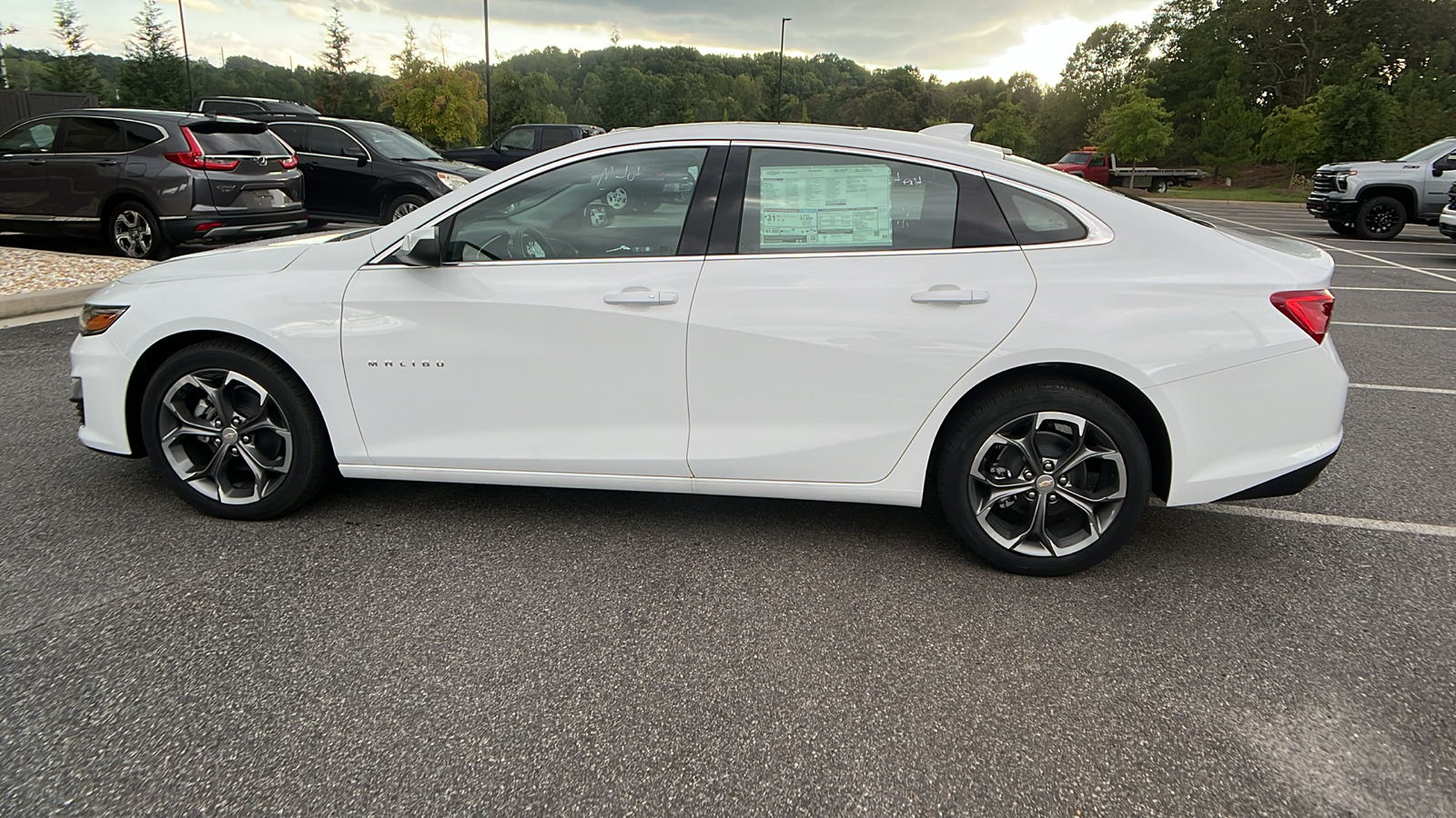 2024 Chevrolet Malibu LT 8