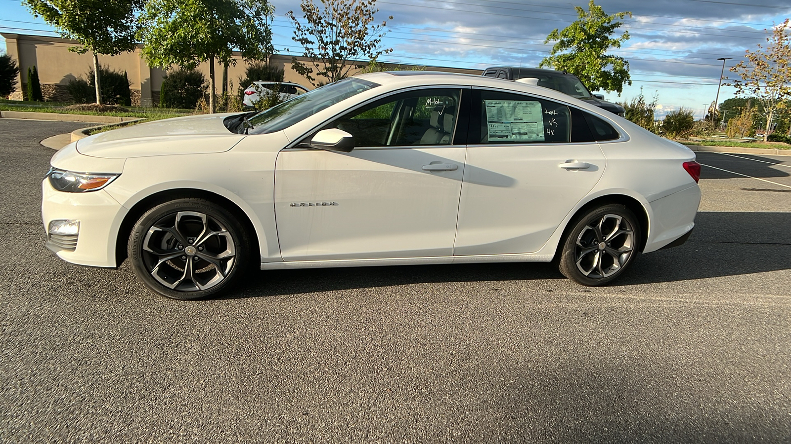 2024 Chevrolet Malibu LT 8