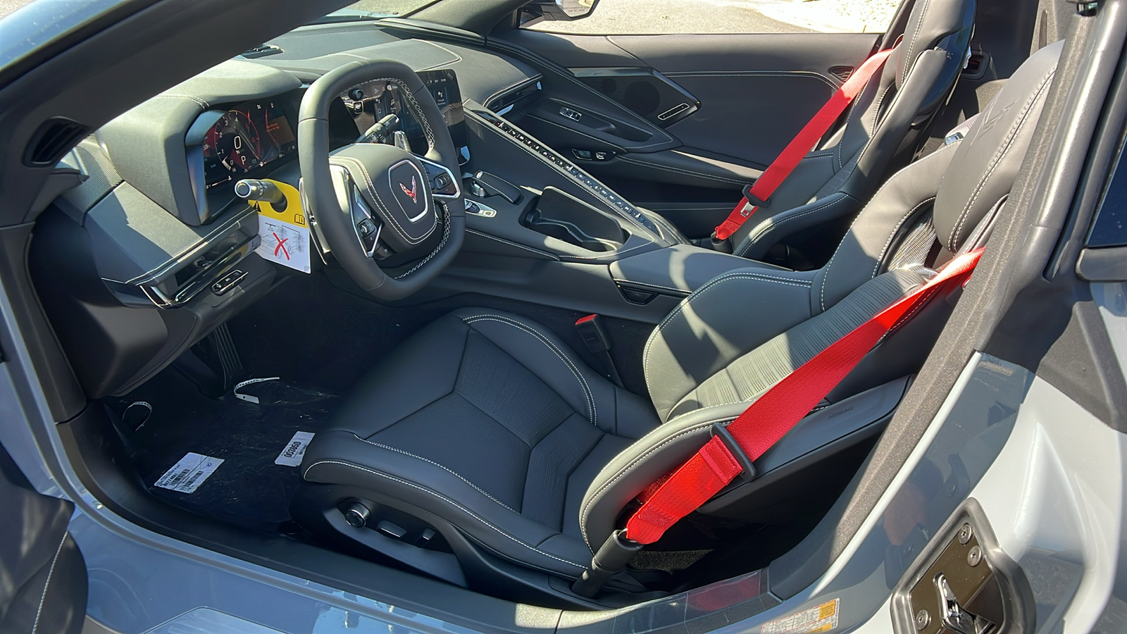 2025 Chevrolet Corvette 2LT 12