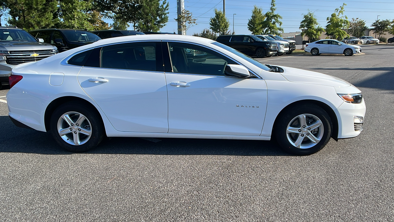 2025 Chevrolet Malibu LS 4