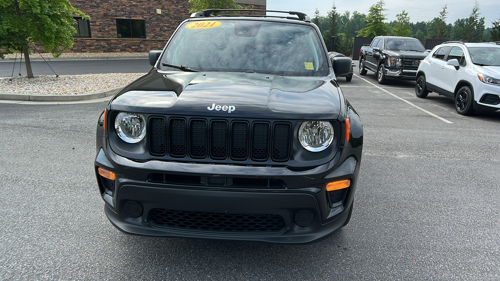 2021 Jeep Renegade Jeepster 2