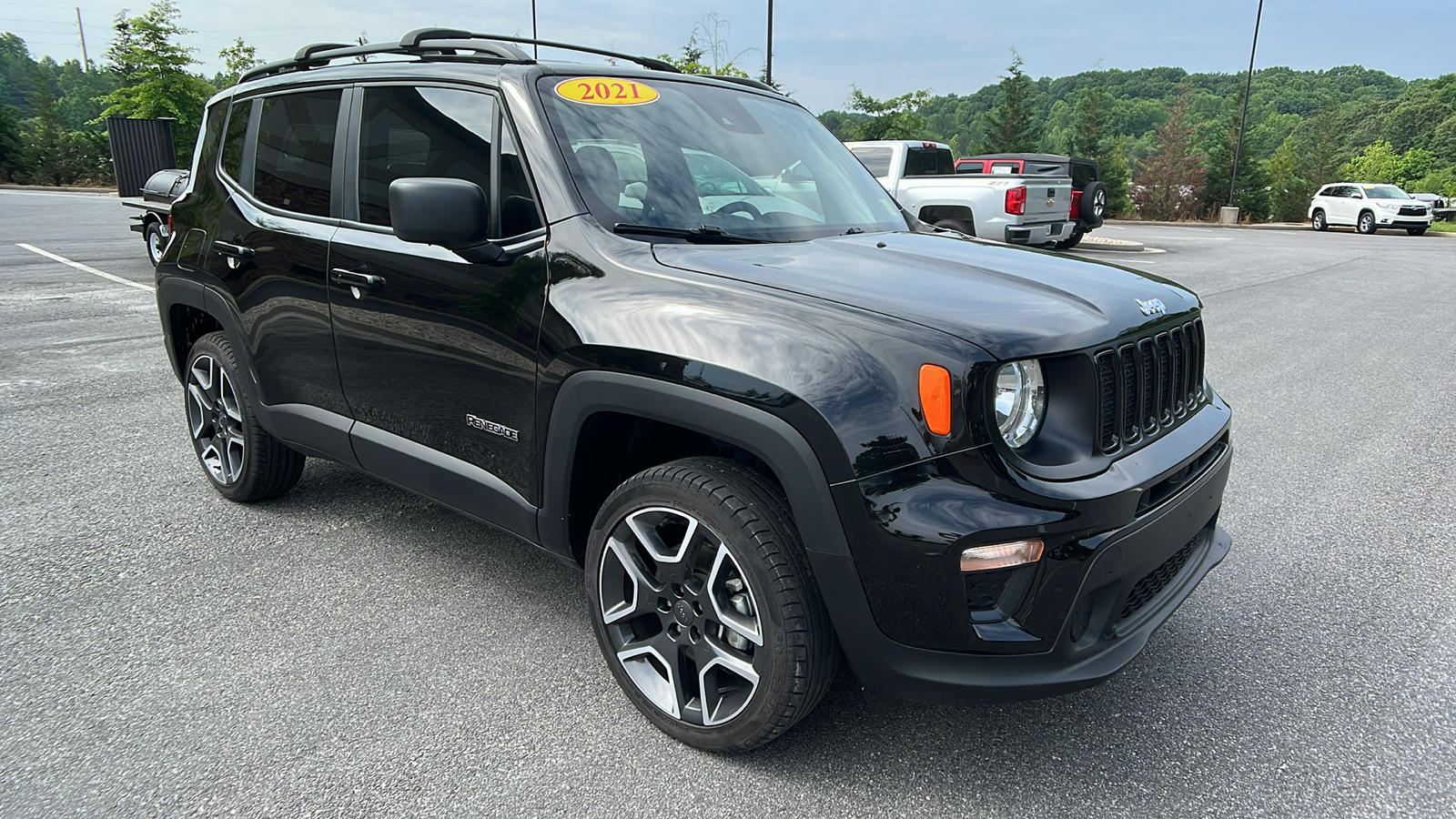 2021 Jeep Renegade Jeepster 3