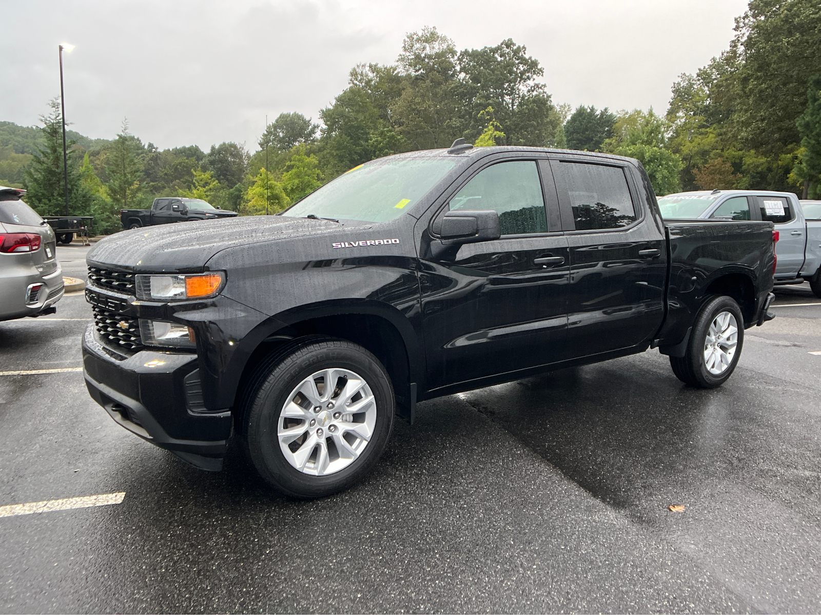 2021 Chevrolet Silverado 1500 Custom 1