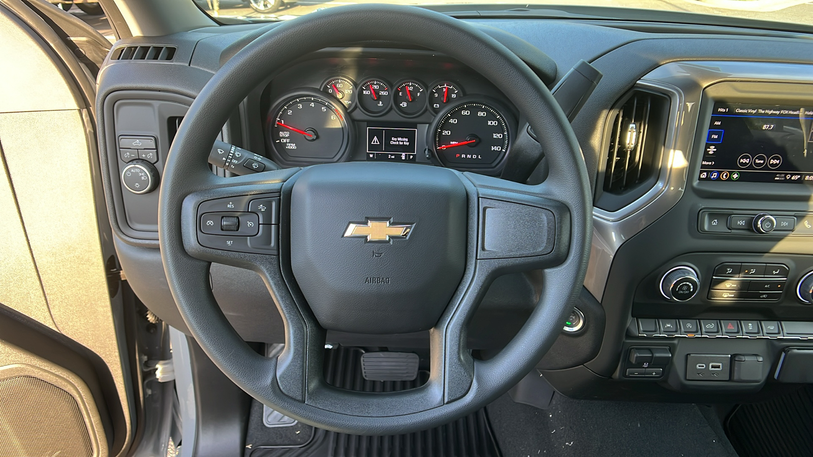 2024 Chevrolet Silverado 1500 Custom 17