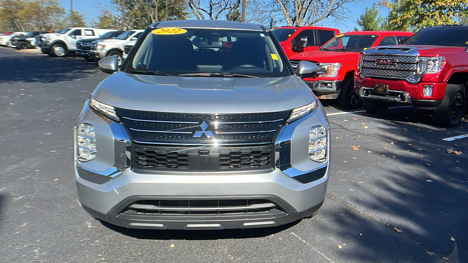 2022 Mitsubishi Outlander ES 3