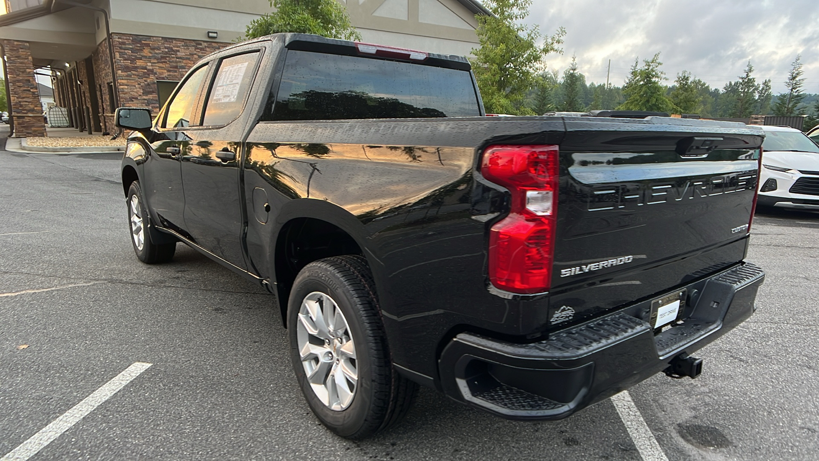 2024 Chevrolet Silverado 1500 Custom 8