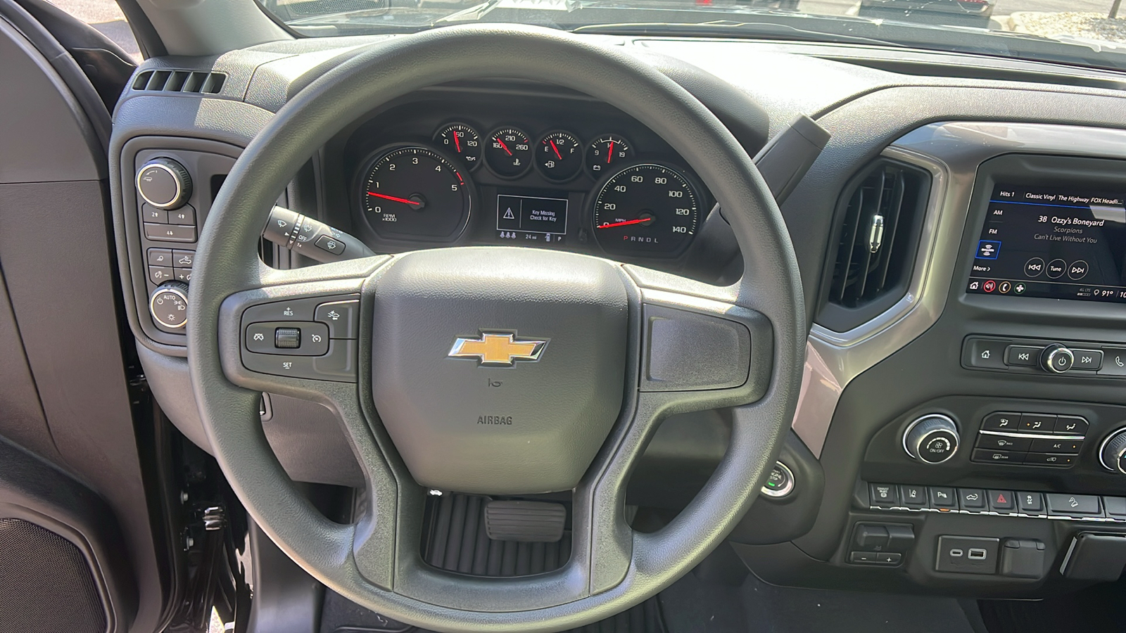 2024 Chevrolet Silverado 2500HD Custom 17