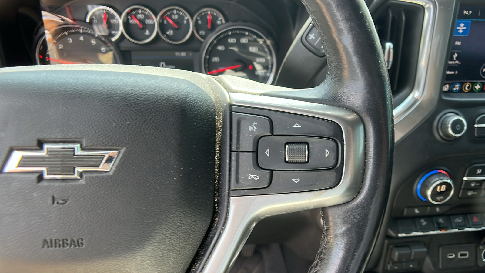 2019 Chevrolet Silverado 1500 RST 22