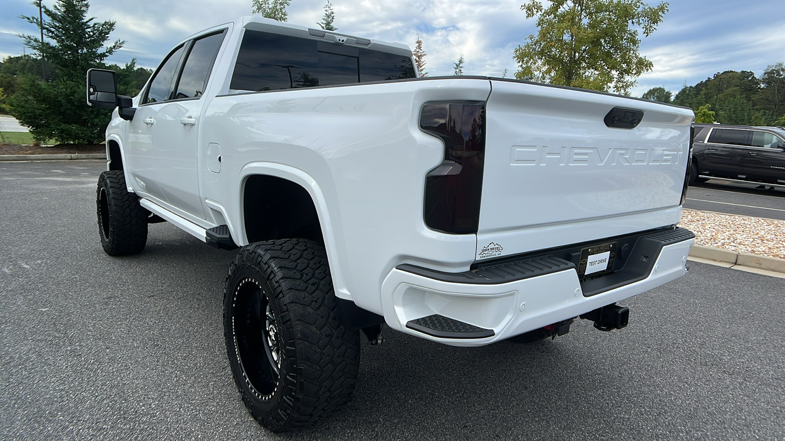 2024 Chevrolet Silverado 2500HD LTZ 8