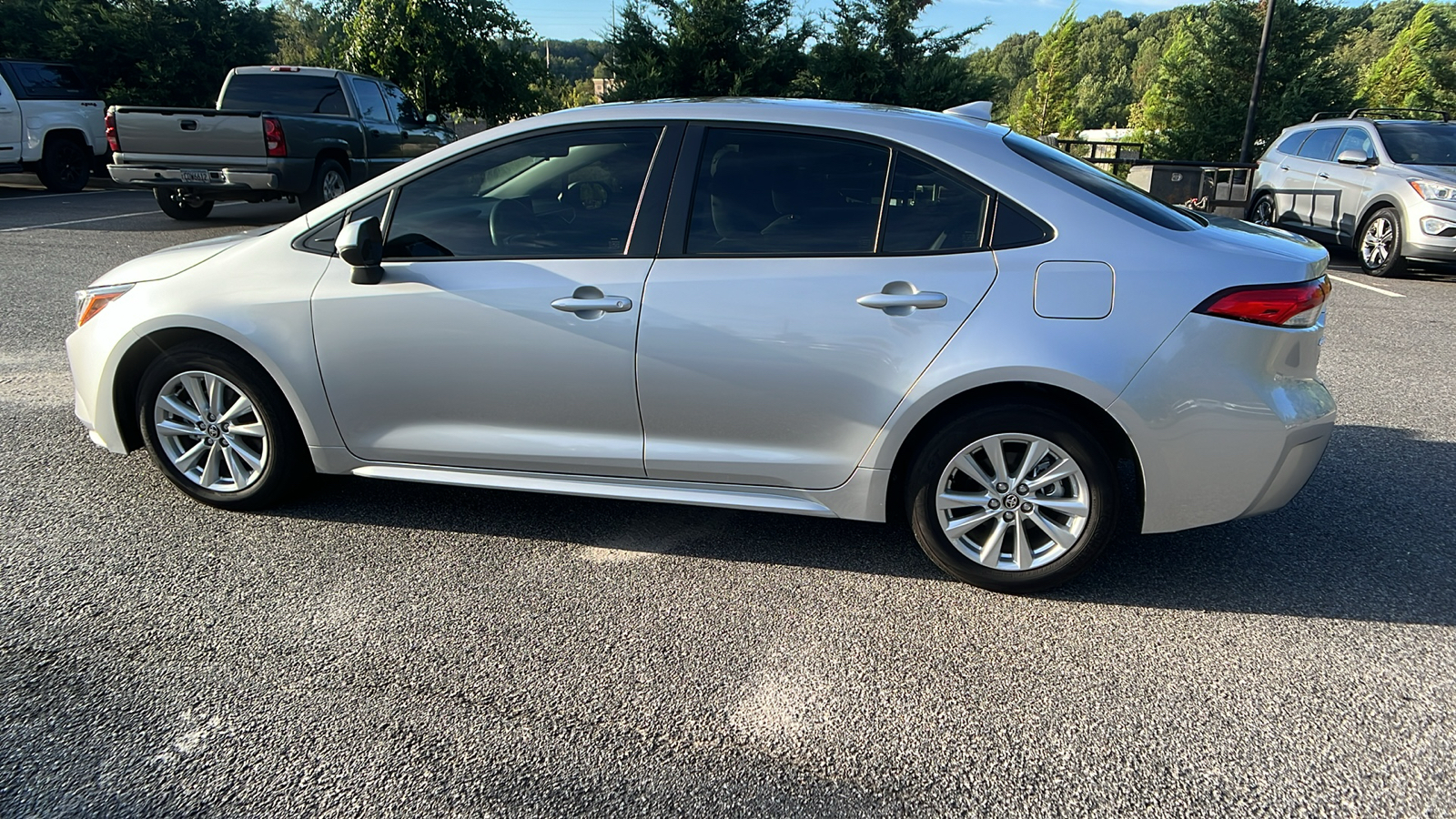 2023 Toyota Corolla LE 9