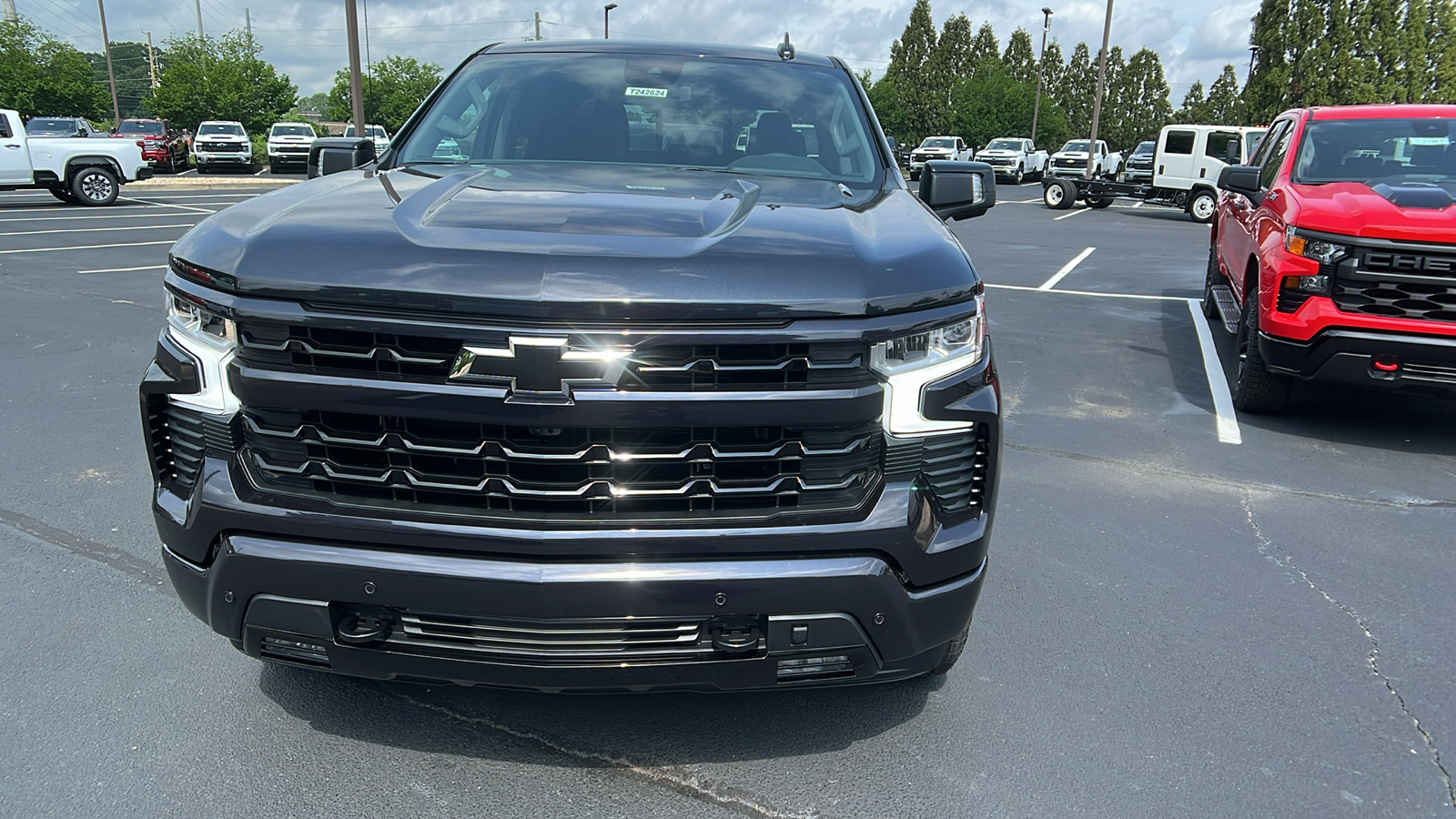 2024 Chevrolet Silverado 1500 RST 2