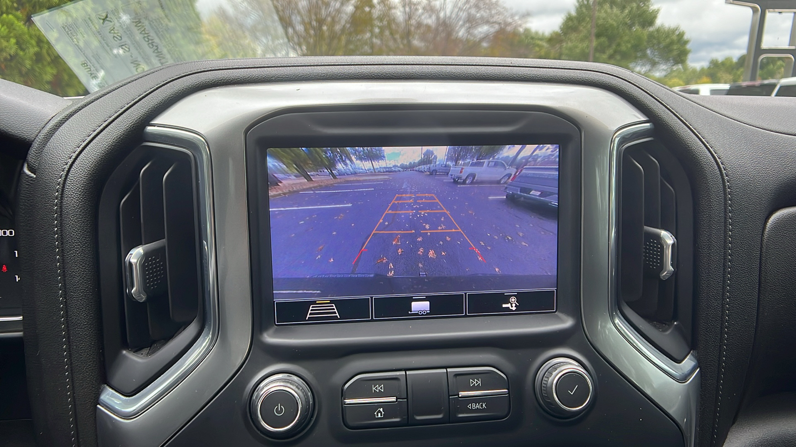 2020 Chevrolet Silverado 1500 RST 28