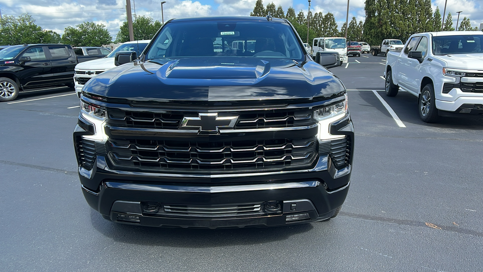 2024 Chevrolet Silverado 1500 RST 2