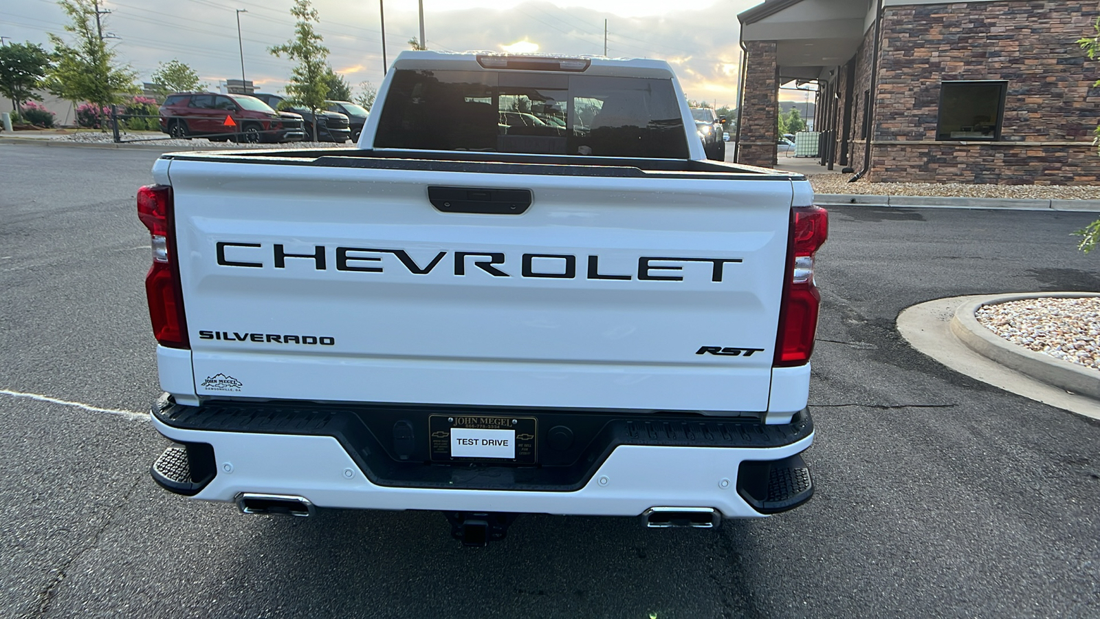 2021 Chevrolet Silverado 1500 RST 6