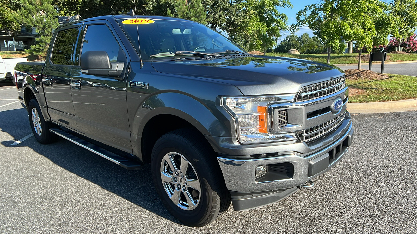 2019 Ford F-150 XLT 4