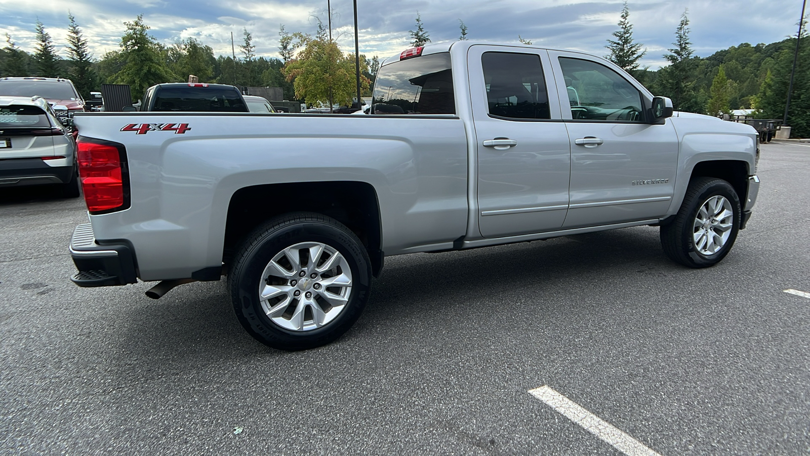 2019 Chevrolet Silverado 1500 LD LT 6