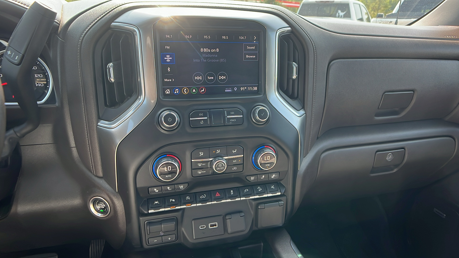 2019 Chevrolet Silverado 1500 LTZ 27