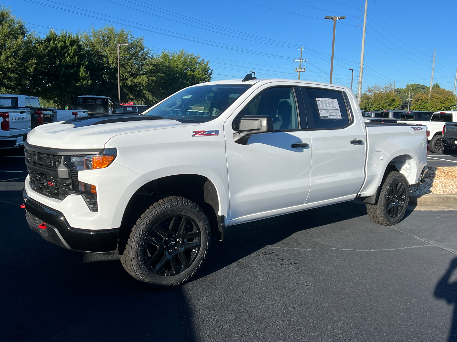 2024 Chevrolet Silverado 1500 Custom Trail Boss 1