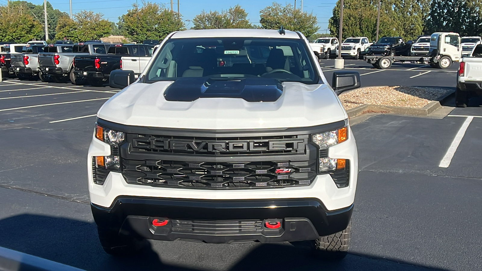 2024 Chevrolet Silverado 1500 Custom Trail Boss 3