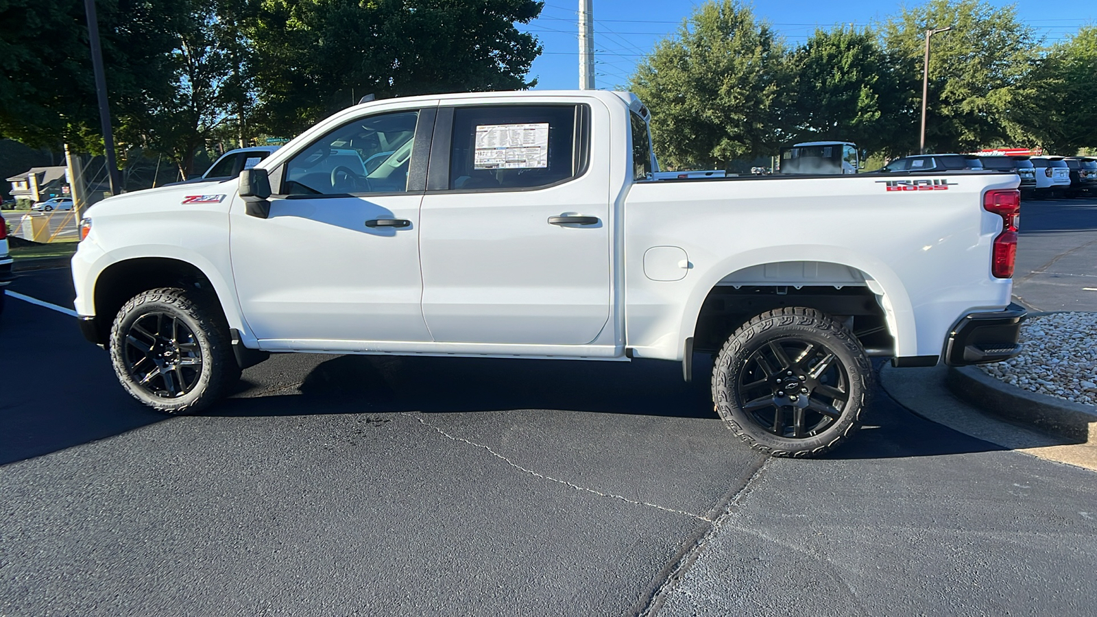 2024 Chevrolet Silverado 1500 Custom Trail Boss 9