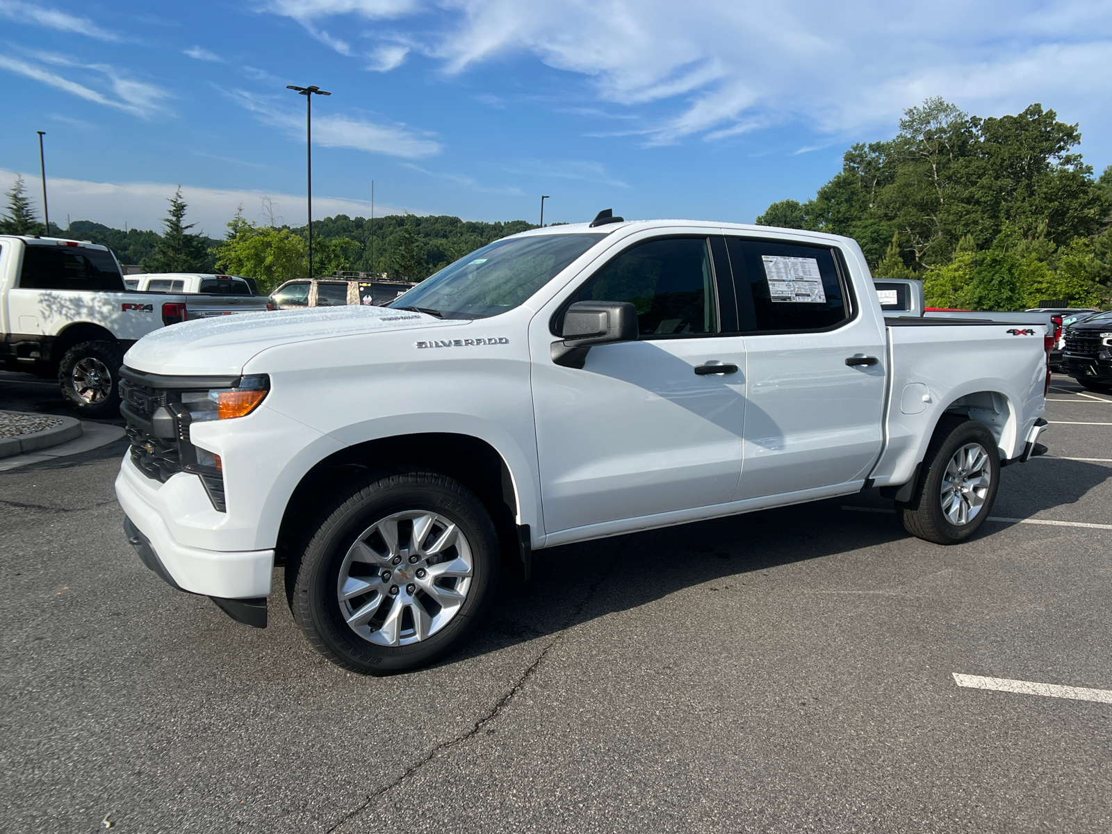 2024 Chevrolet Silverado 1500 Custom 1